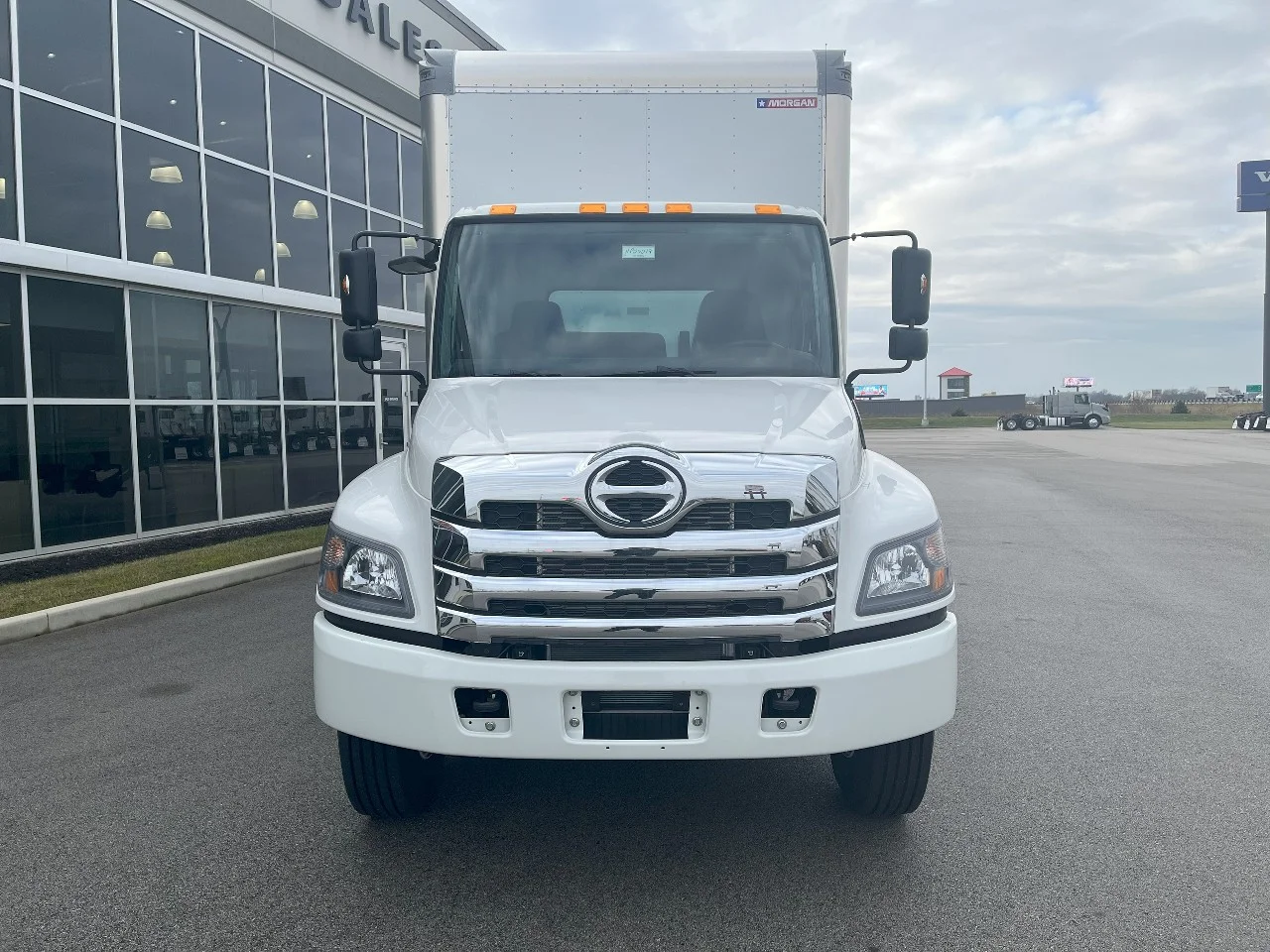 2025 Hino in Pendleton, IN — photo 2