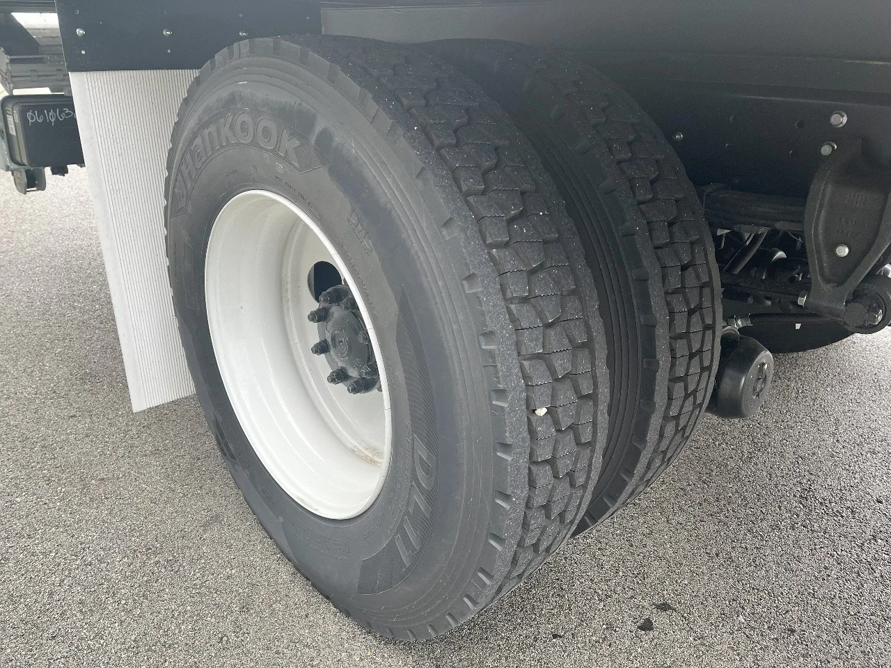 2025 Hino in Pendleton, IN — photo 5