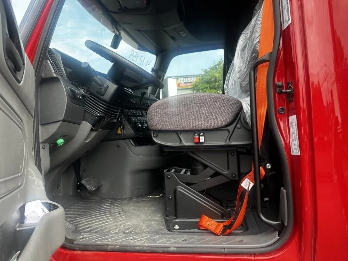 2026 International LT - image 11