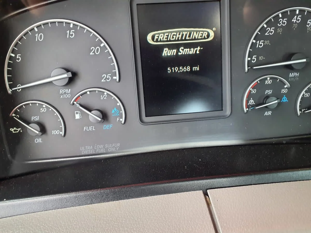 2020 Freightliner Cascadia in Birmingham, AL — photo 11