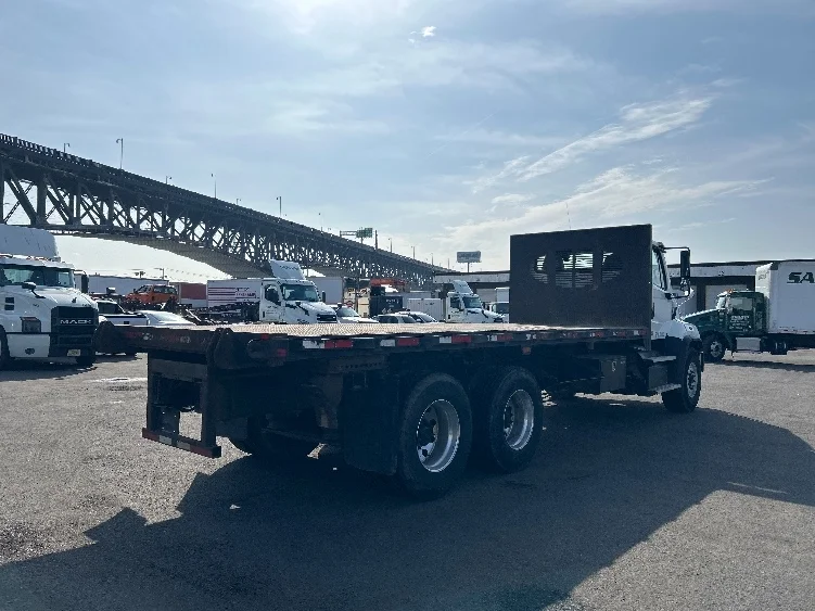 2020 Freightliner 114SD - image 9