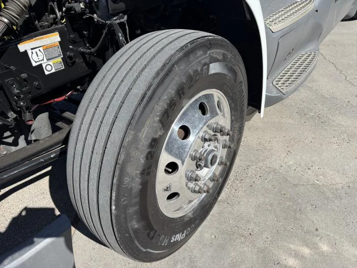 2021 Peterbilt 579 in El Paso, TX — photo 14