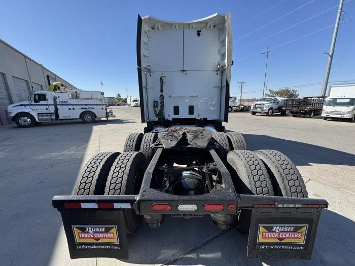 2021 Peterbilt 579 in El Paso, TX — photo 13