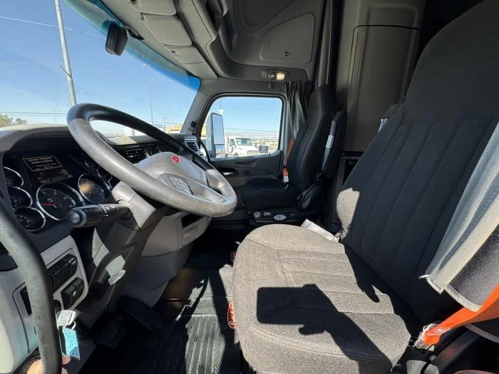 2021 Peterbilt 579 in El Paso, TX — photo 18