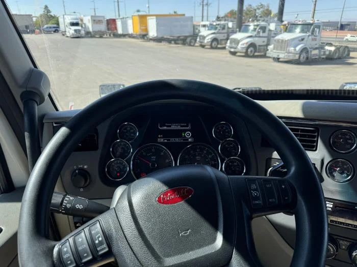 2021 Peterbilt 579 in El Paso, TX — photo 20