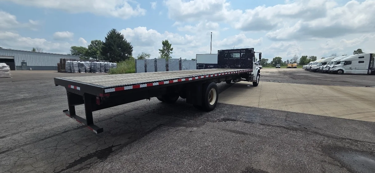 2019 Freightliner eM2 in Middlefield, OH — photo 9