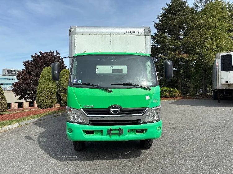 2018 Hino 195 in Cranbury, NJ — photo 2