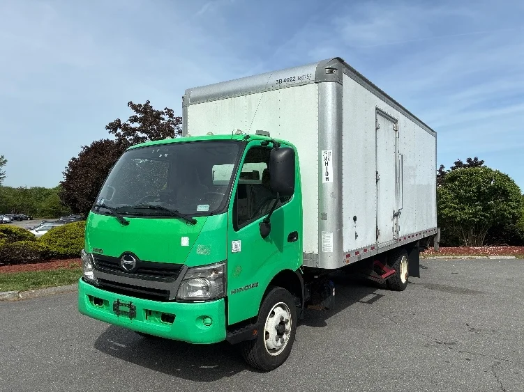 2018 Hino 195 in Cranbury, NJ — photo 3