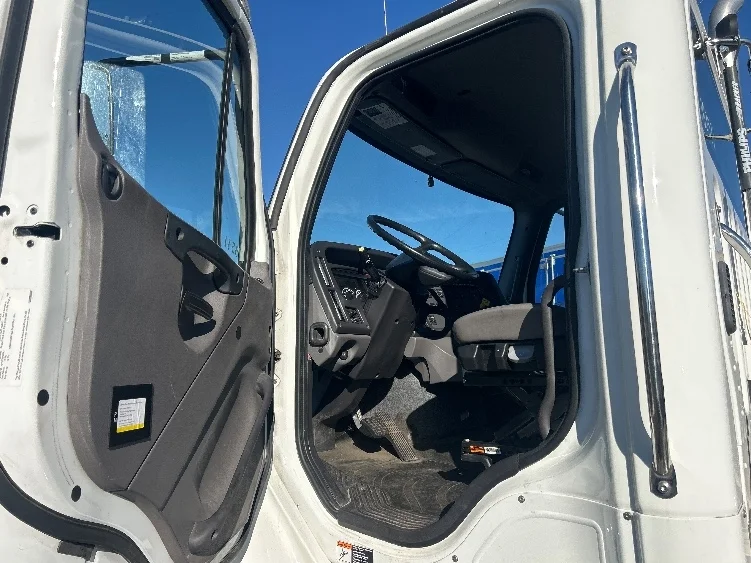 2023 Freightliner M2 112 - image 9