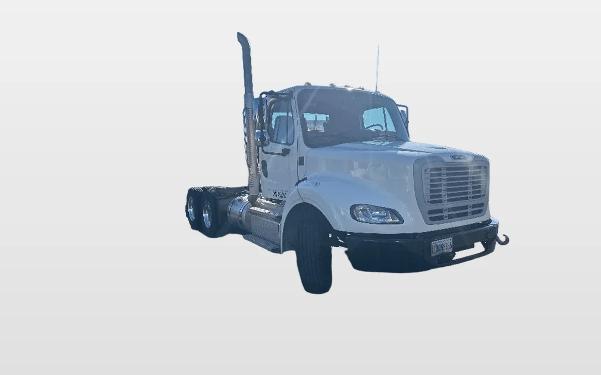 2023 Freightliner M2 112 - image 1
