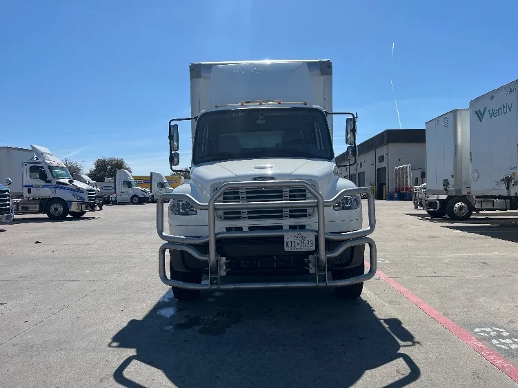 2021 Freightliner M2 106 - image 2