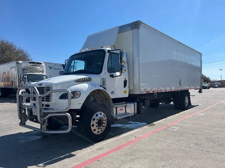 2021 Freightliner M2 106 - image 3