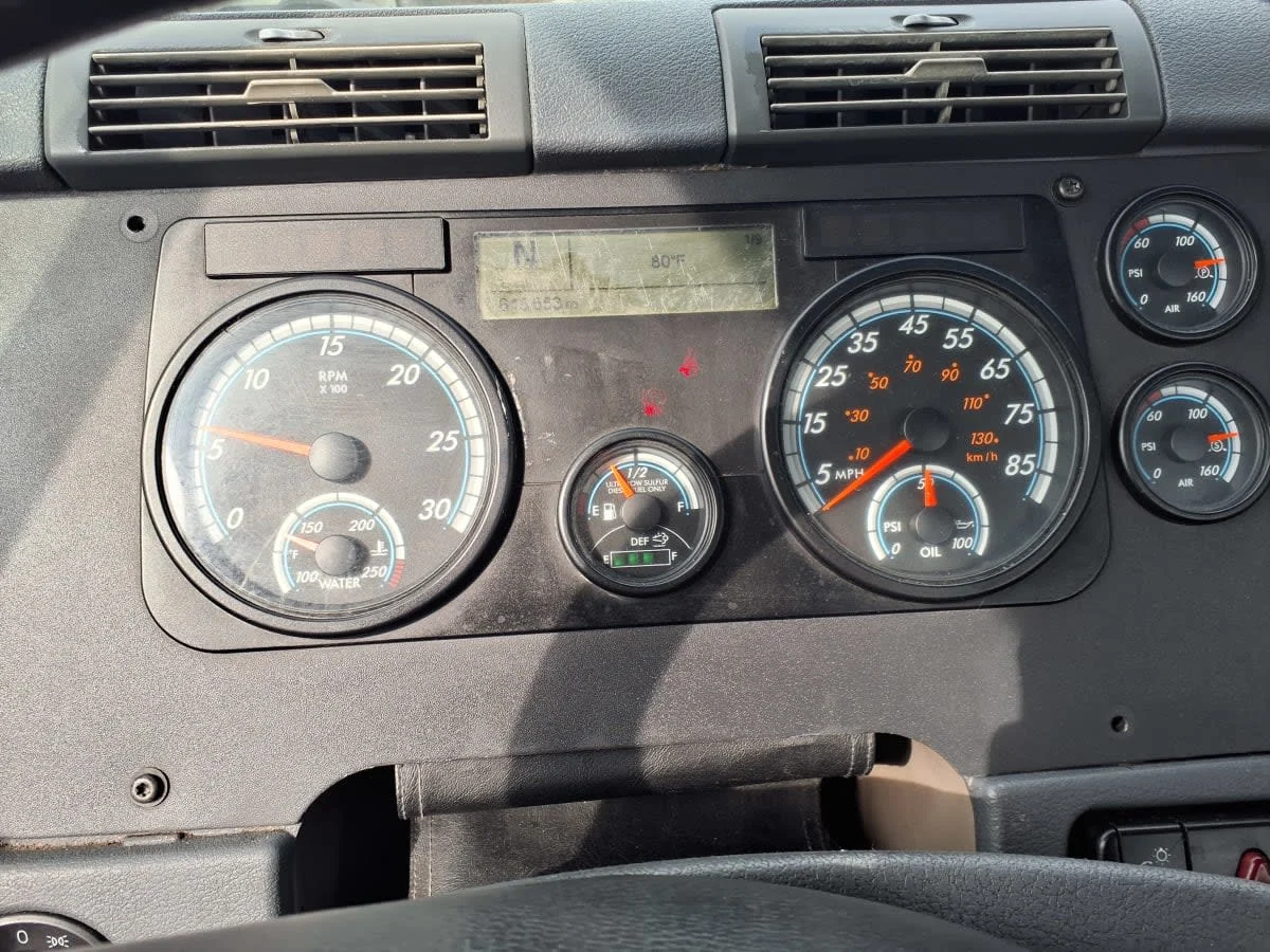2019 Freightliner Cascadia in Fort Worth, TX — photo 10