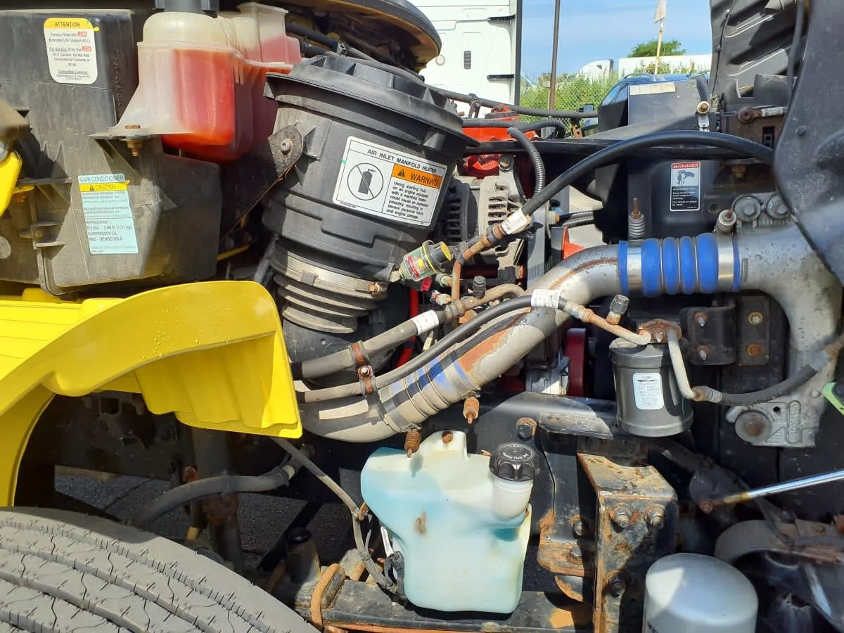 2016 Freightliner M2 106 - image 11