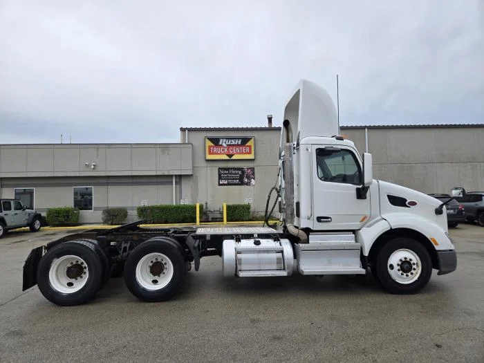 2018 Peterbilt 579 - image 4