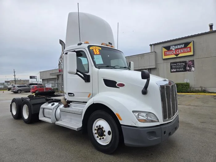 2018 Peterbilt 579 - image 3