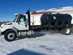 2011 International 4300 - image 12