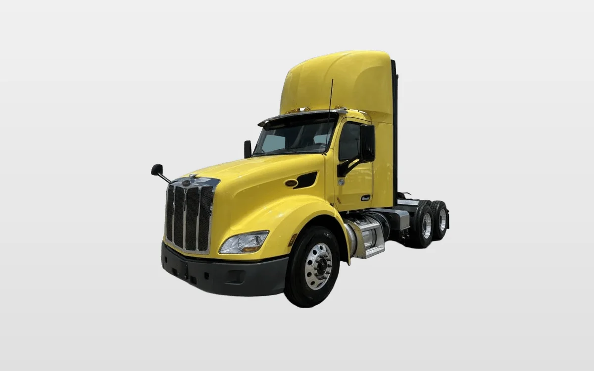 2021 Peterbilt 579 - image 1
