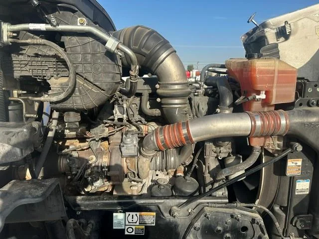 2018 Peterbilt 579 — photo 12