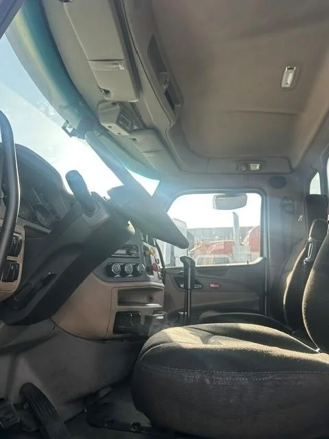 2018 Peterbilt 579 — photo 7