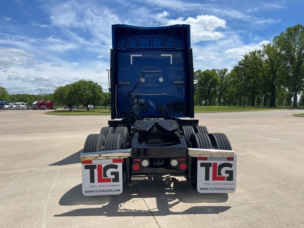2022 Peterbilt 579 in Springfield, MO — photo 4