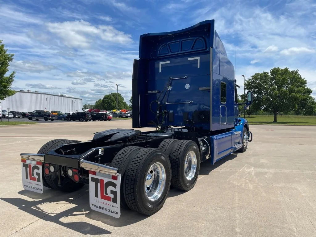 2022 Peterbilt 579 in Springfield, MO — photo 5