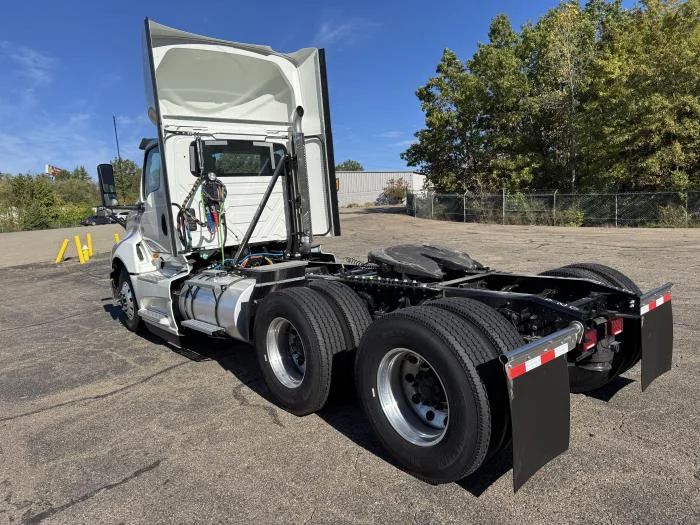 2026 International LT - image 8