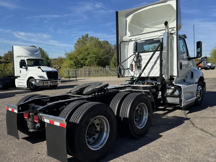 2026 International LT - image 11