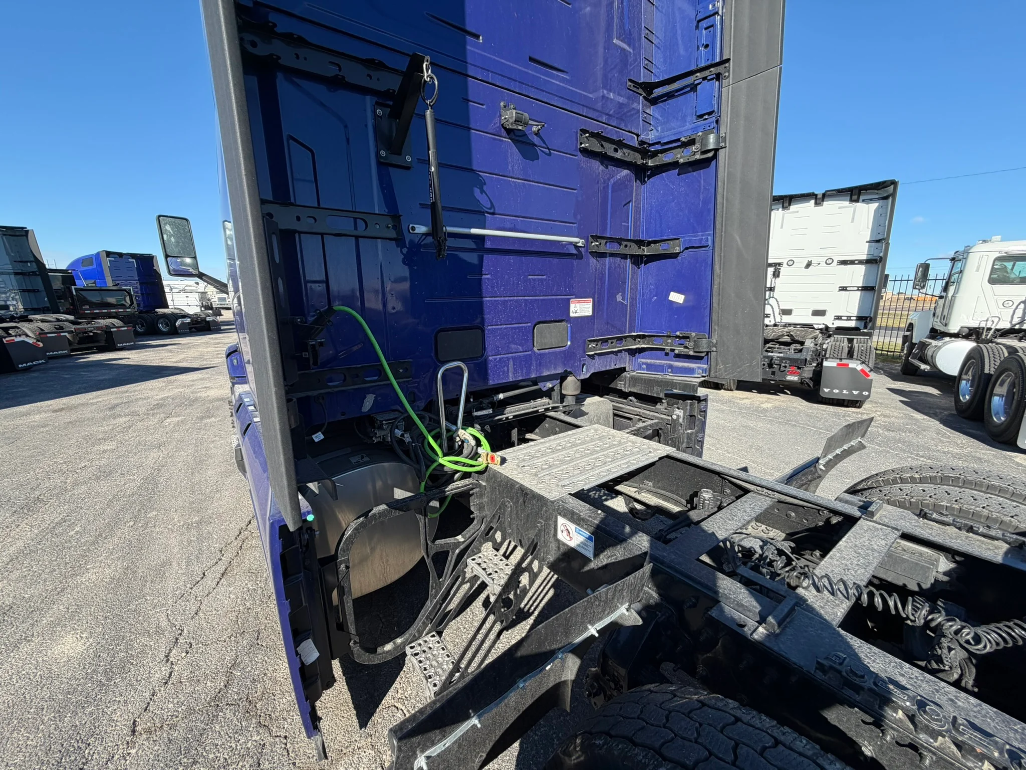 2026 Mack Pinnacle in Fort Worth, TX — photo 7