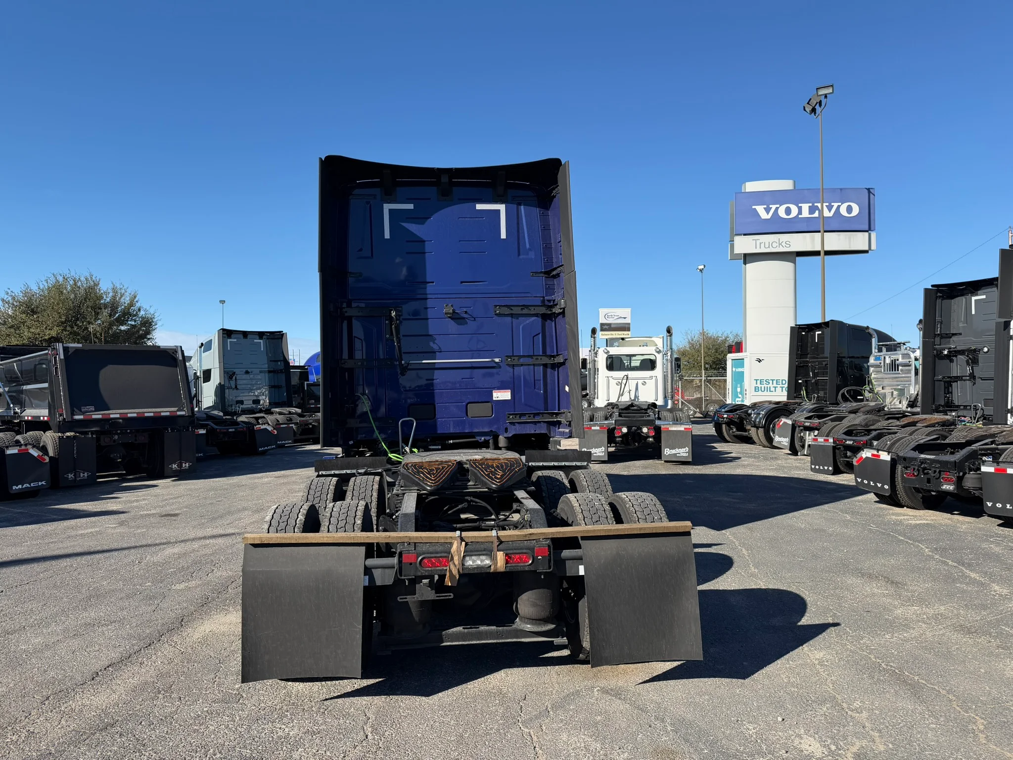 2026 Mack Pinnacle in Fort Worth, TX — photo 5