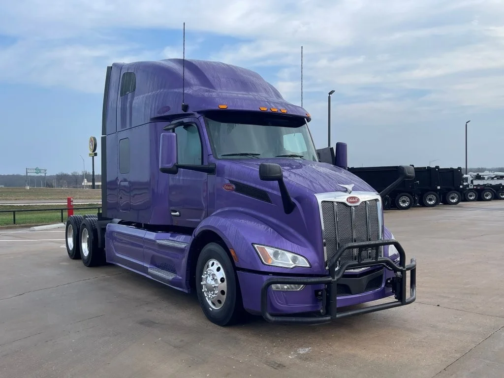 2023 Peterbilt 579 in Springfield, MO — photo 7