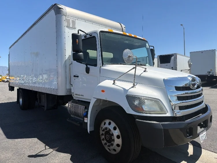 2020 Hino 338