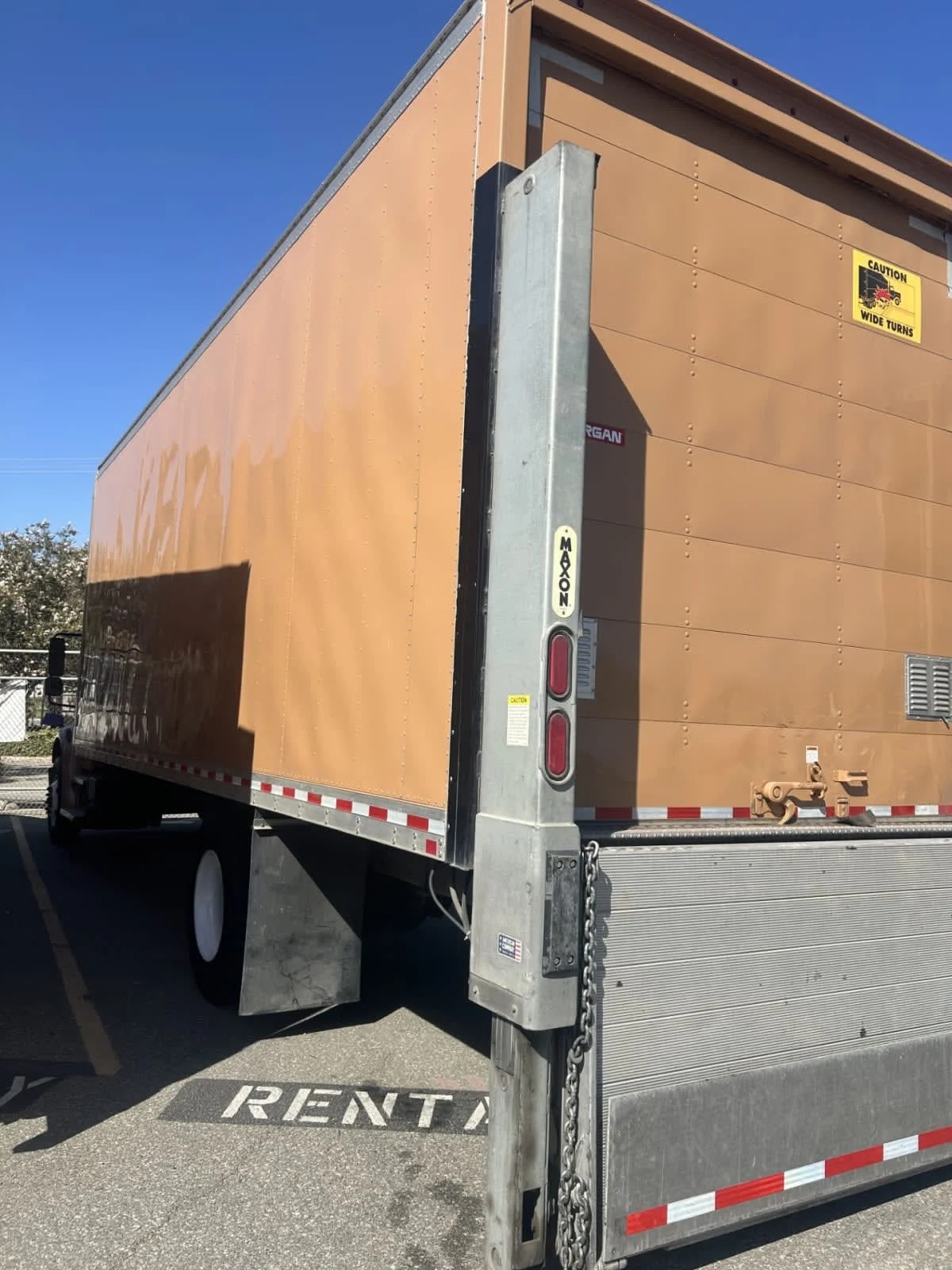 2021 Freightliner M2 106 in Pomona, CA — photo 6