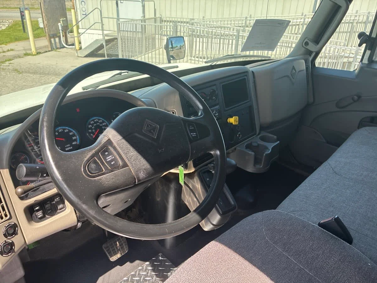 2018 International 4300 in Syracuse, NY — photo 7