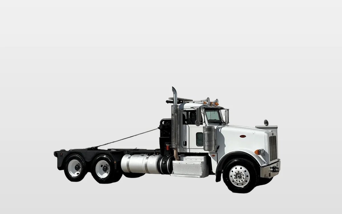 2012 Peterbilt - image 1