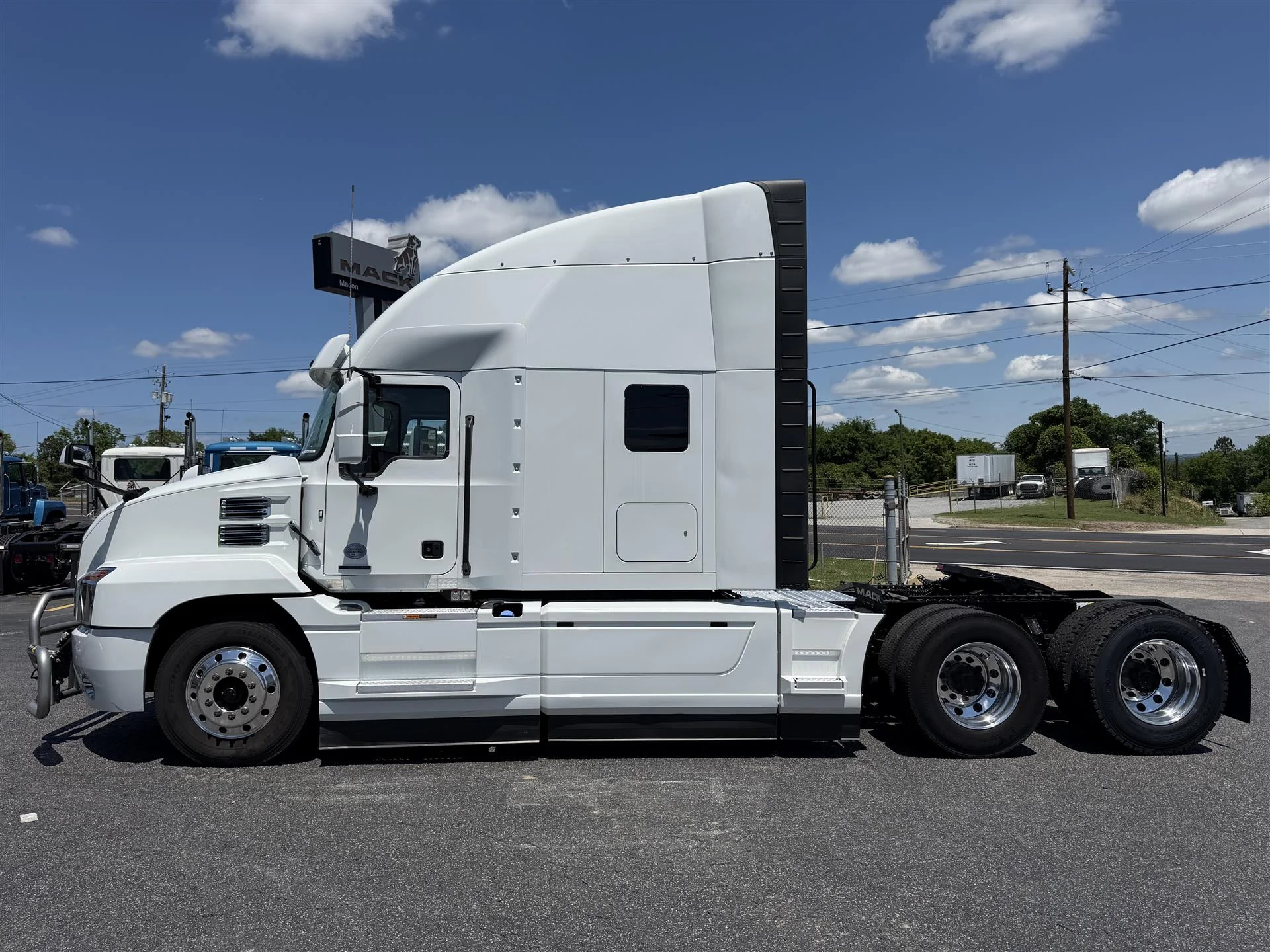 2024 Mack Anthem in Macon, GA — photo 8