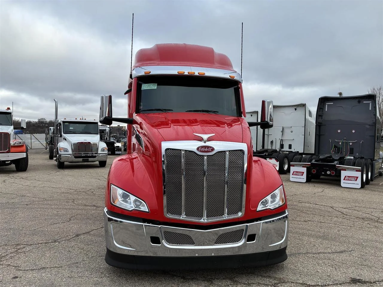 2027 Peterbilt 579 - image 8