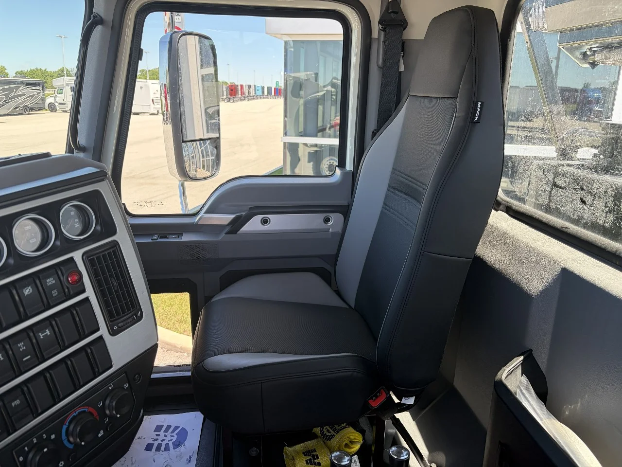 2026 Mack Granite in Toledo, OH — photo 13