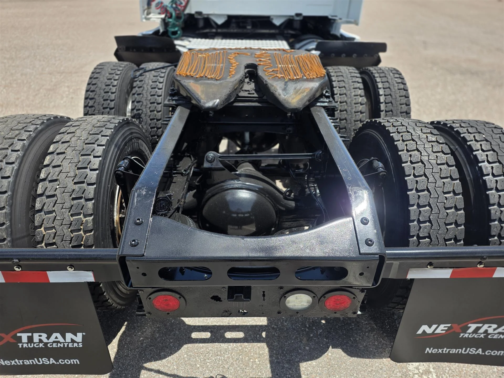 2019 Volvo VNL 760 in Orlando, FL — photo 11