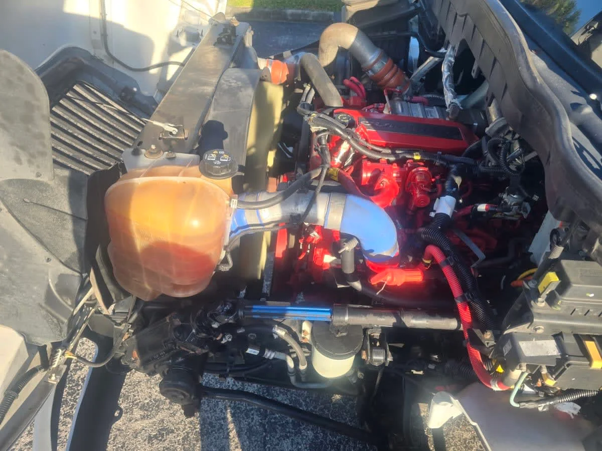2018 International 4300 in Tampa, FL — photo 9
