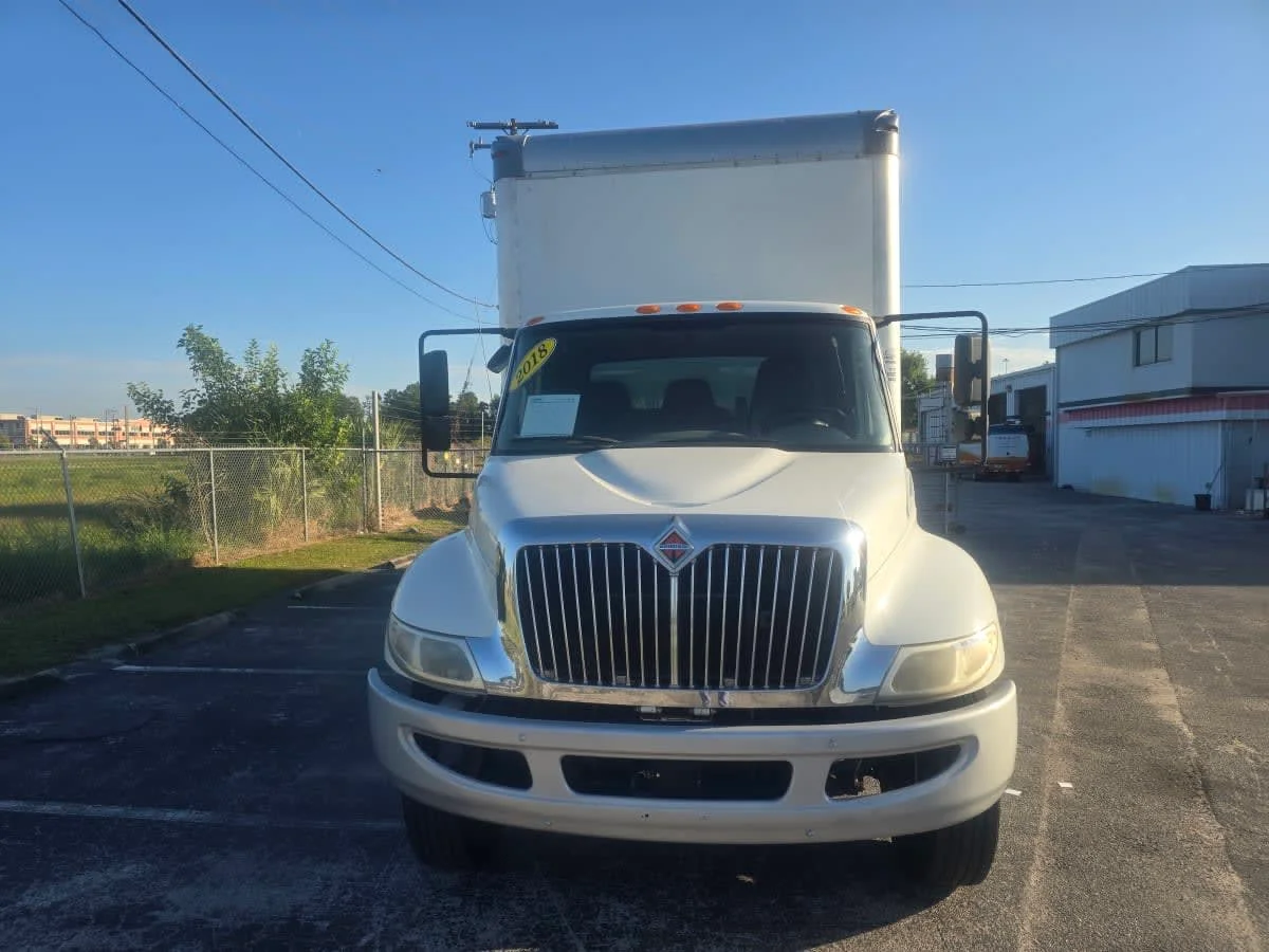 2018 International 4300 in Tampa, FL — photo 2