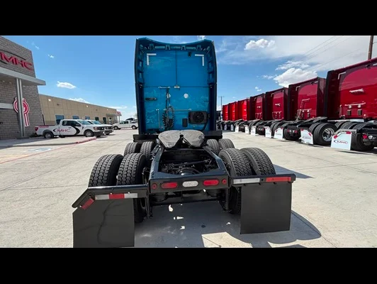 2022 Peterbilt 579 in El Paso, TX — photo 5
