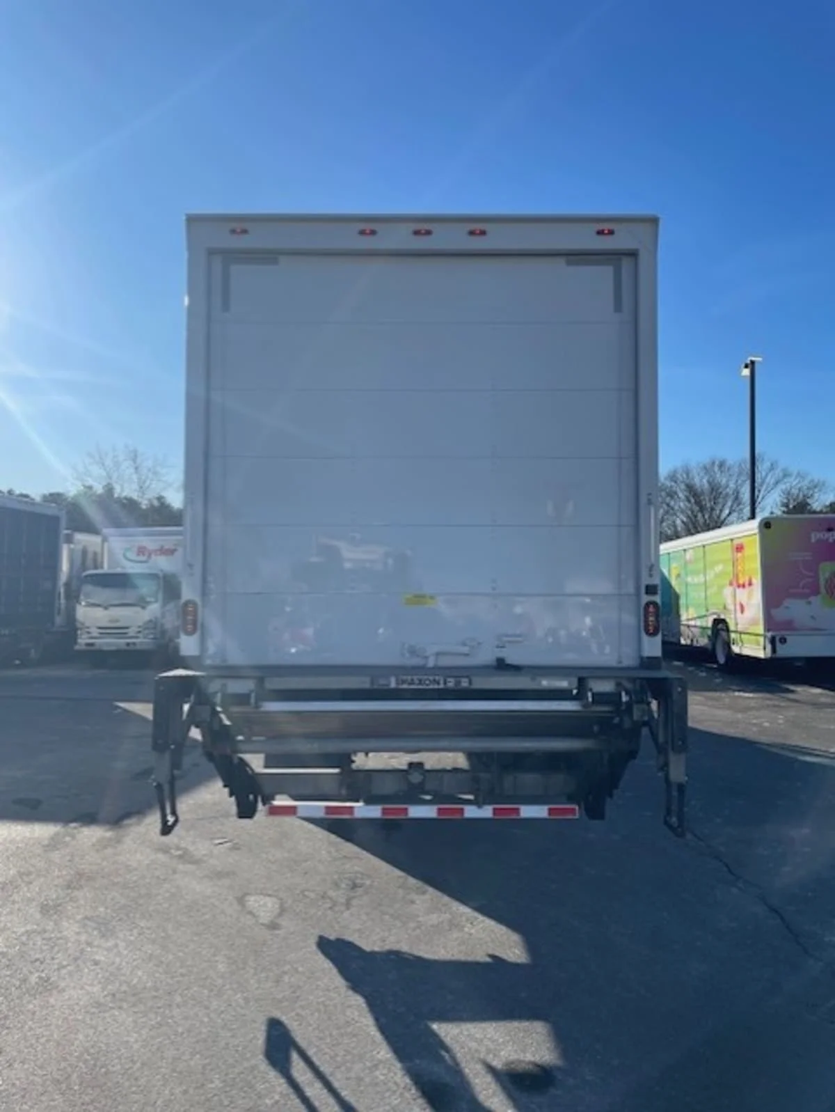 2019 Freightliner M2 106 - image 5