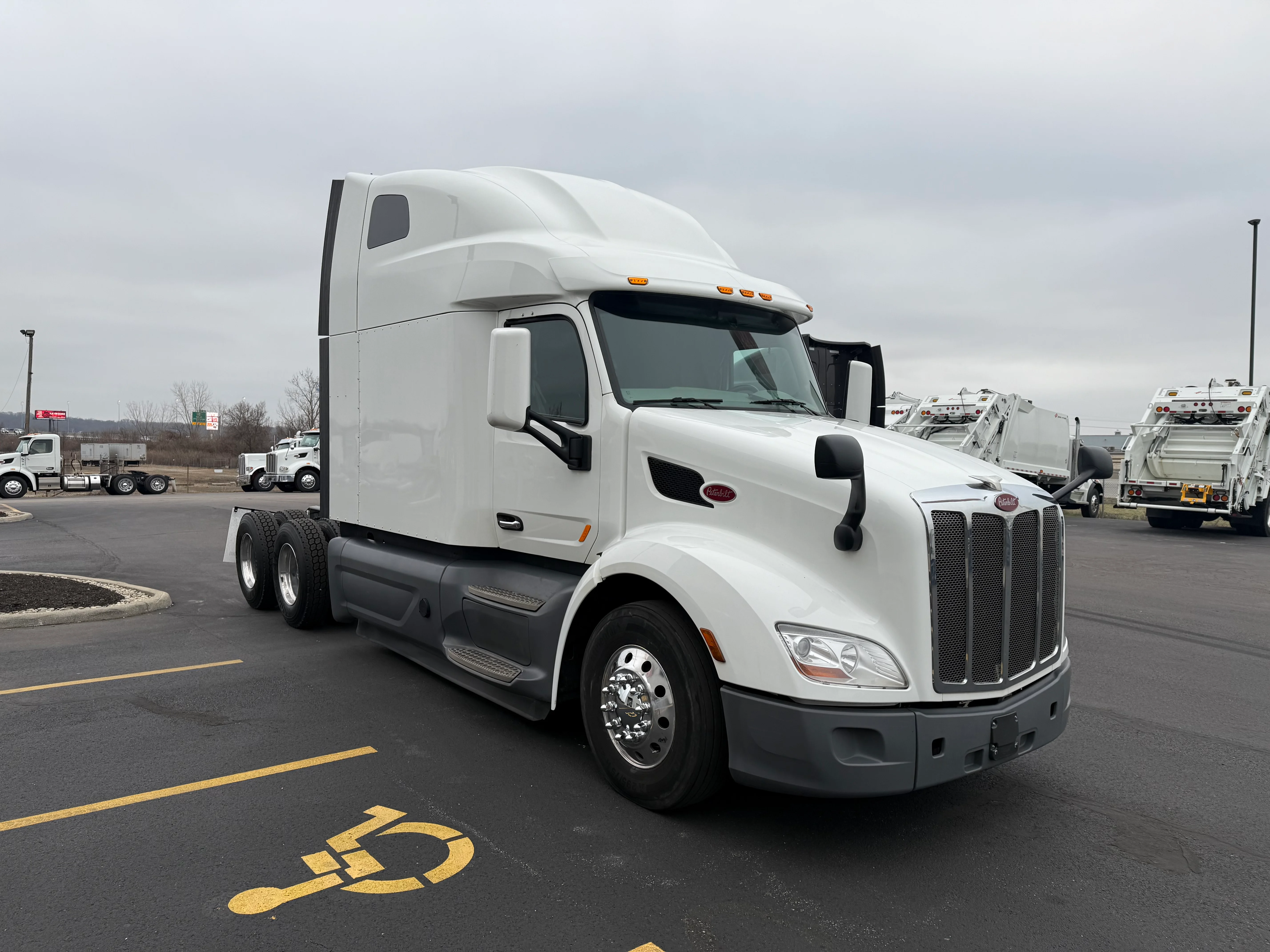 2021 Peterbilt 579 - image 7