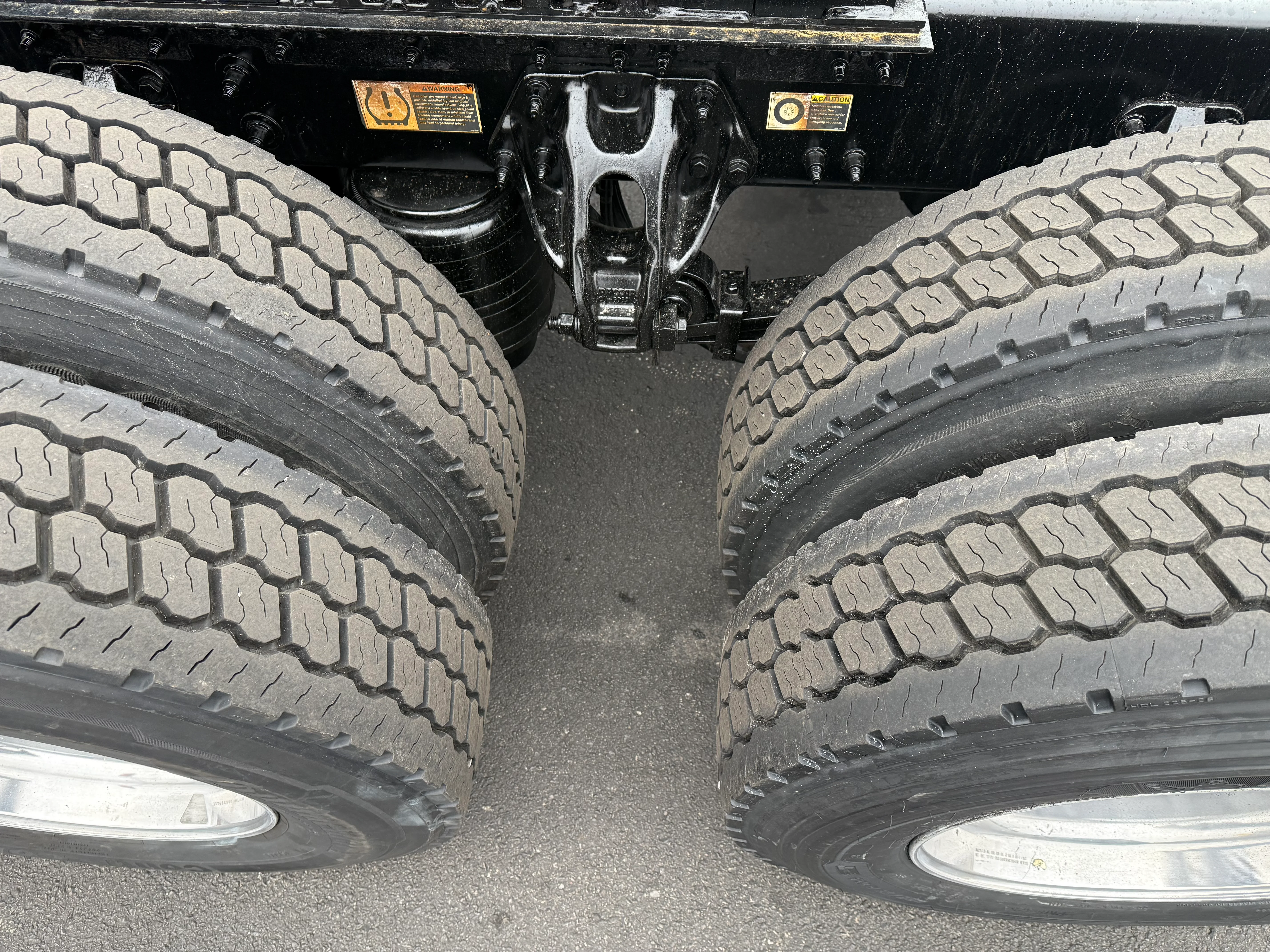 2021 Peterbilt 579 in Dayton, OH — photo 13