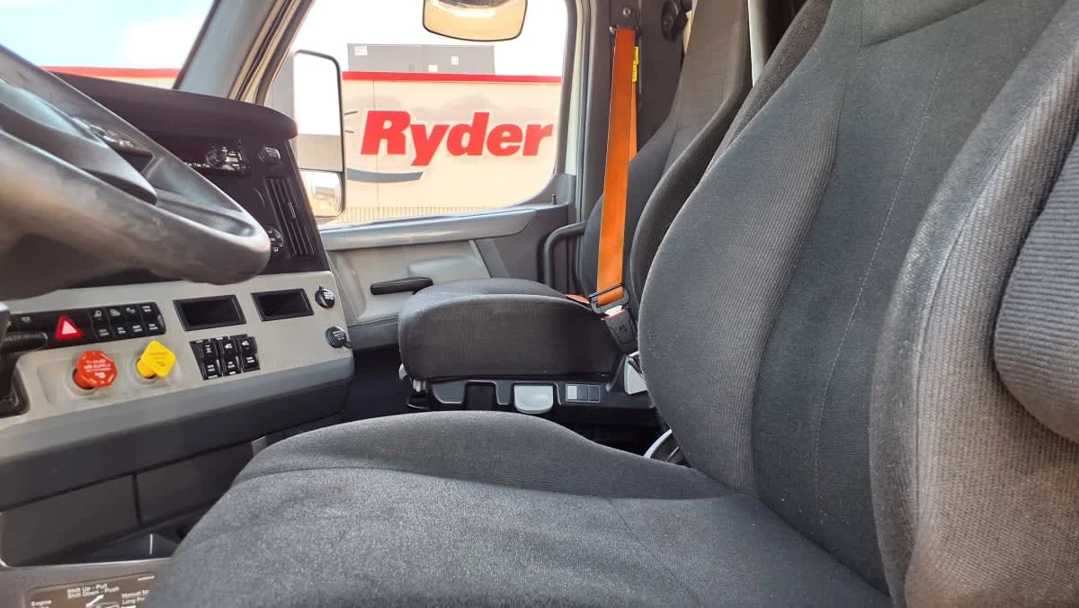 2020 Freightliner Cascadia in Memphis, TN — photo 7