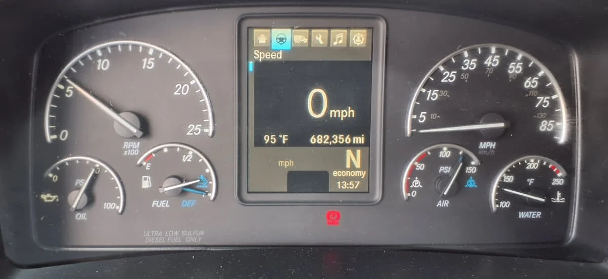 2020 Freightliner Cascadia in Memphis, TN — photo 16