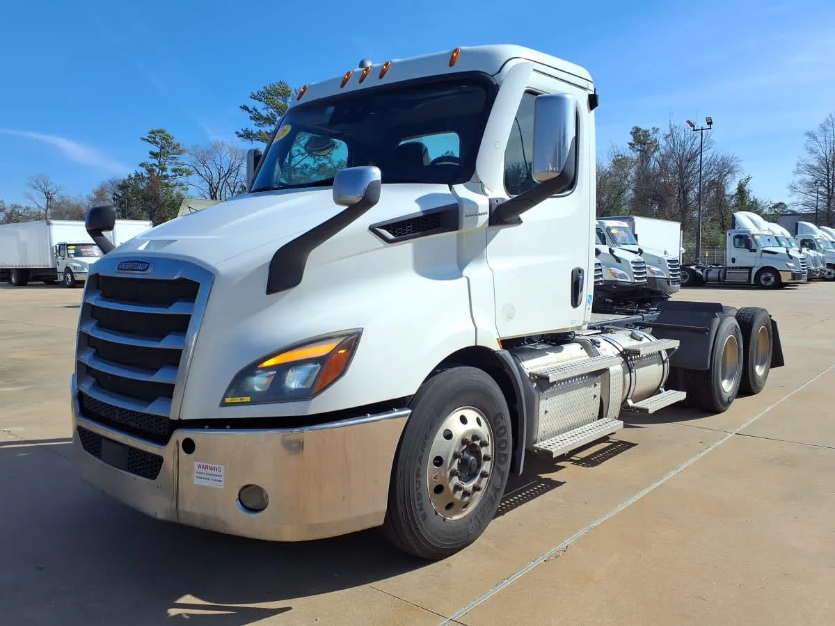 2020 Freightliner Cascadia in Houston, TX