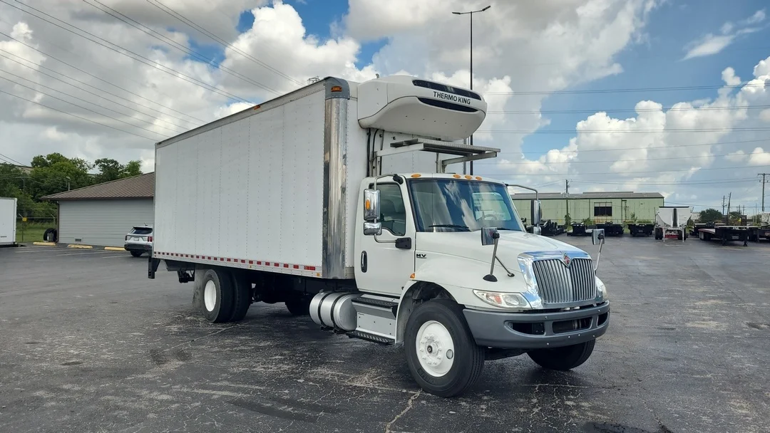 2021 International MV - image 12