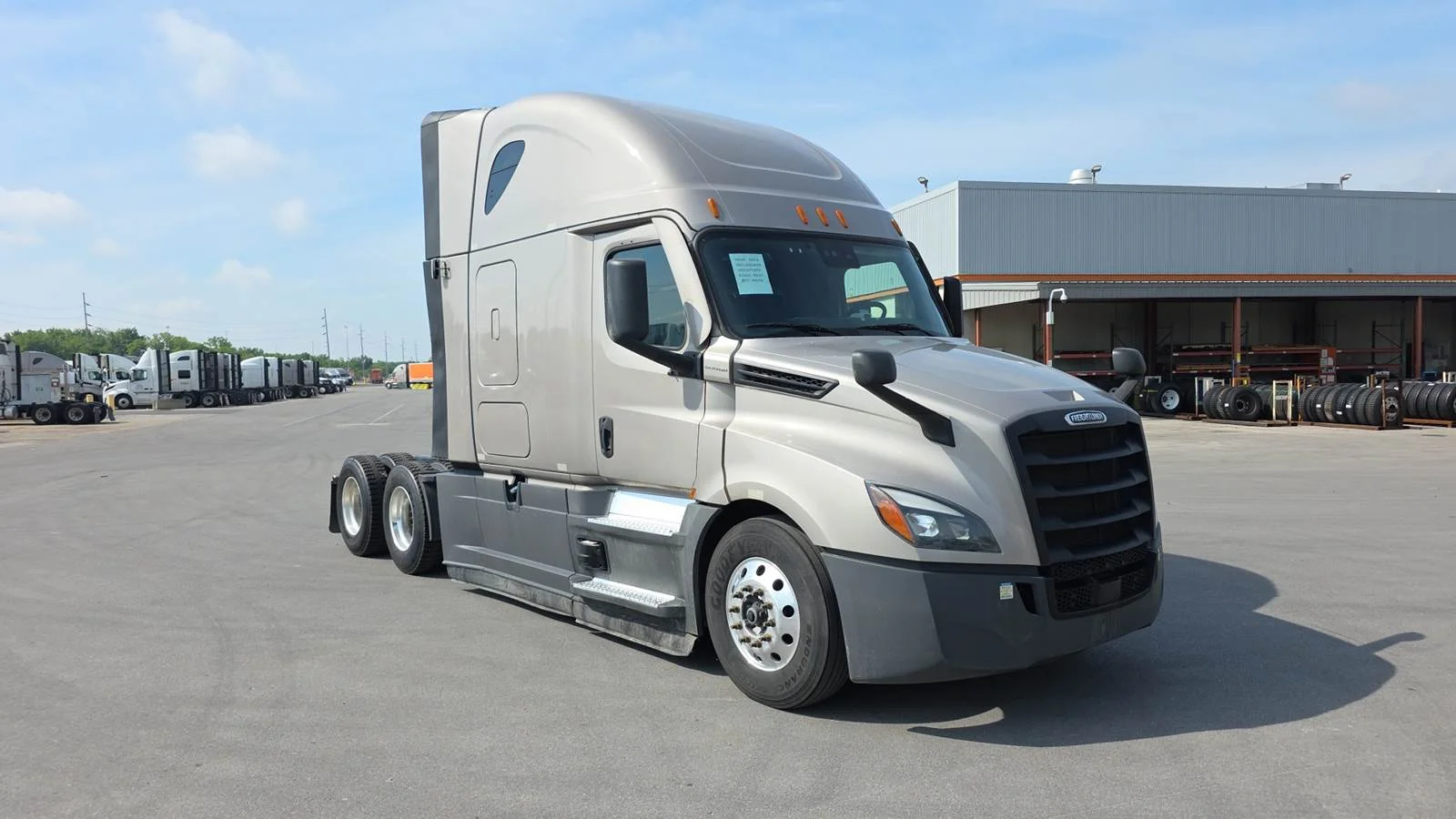 2025 Freightliner Cascadia